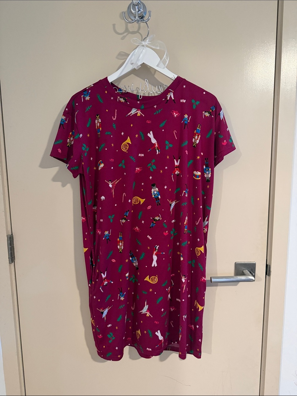 💜5 for $25 JoySpun Women's Burgundy Holiday Print Casual Dress